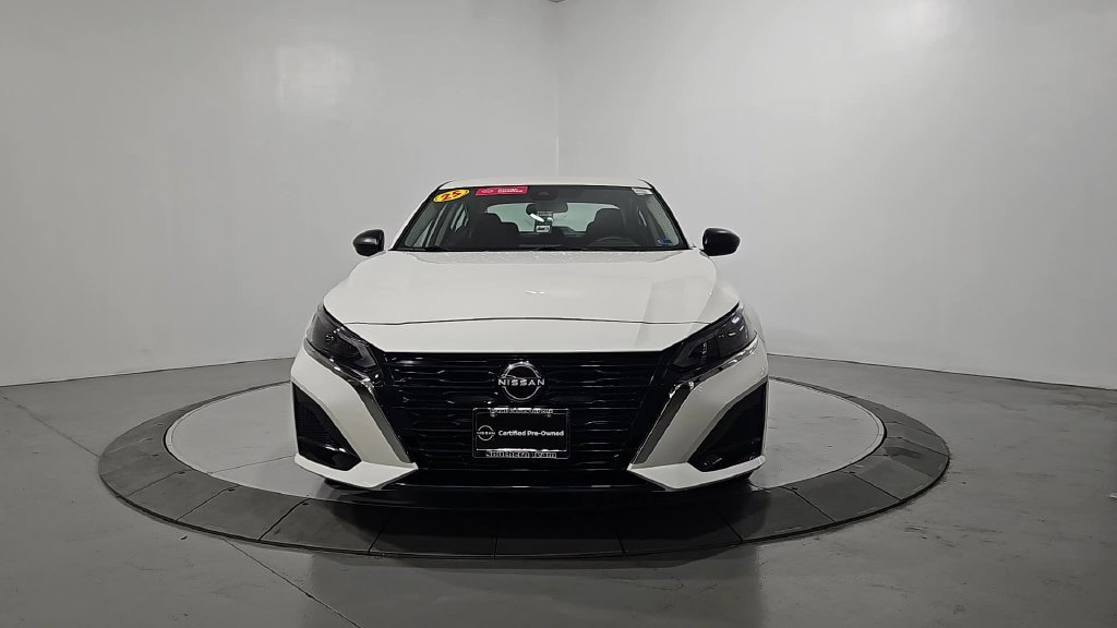 Used 2025 Nissan Altima 2.5 S FWD image 9