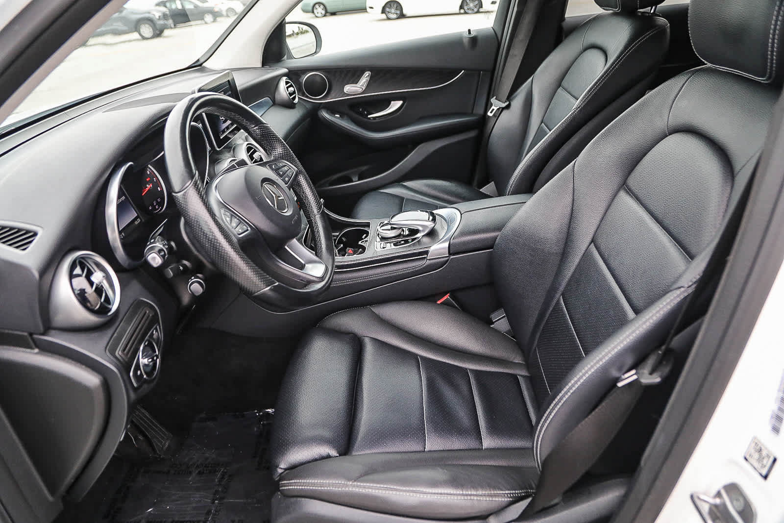 Used 2016 Mercedes-Benz GLC 300 image 17