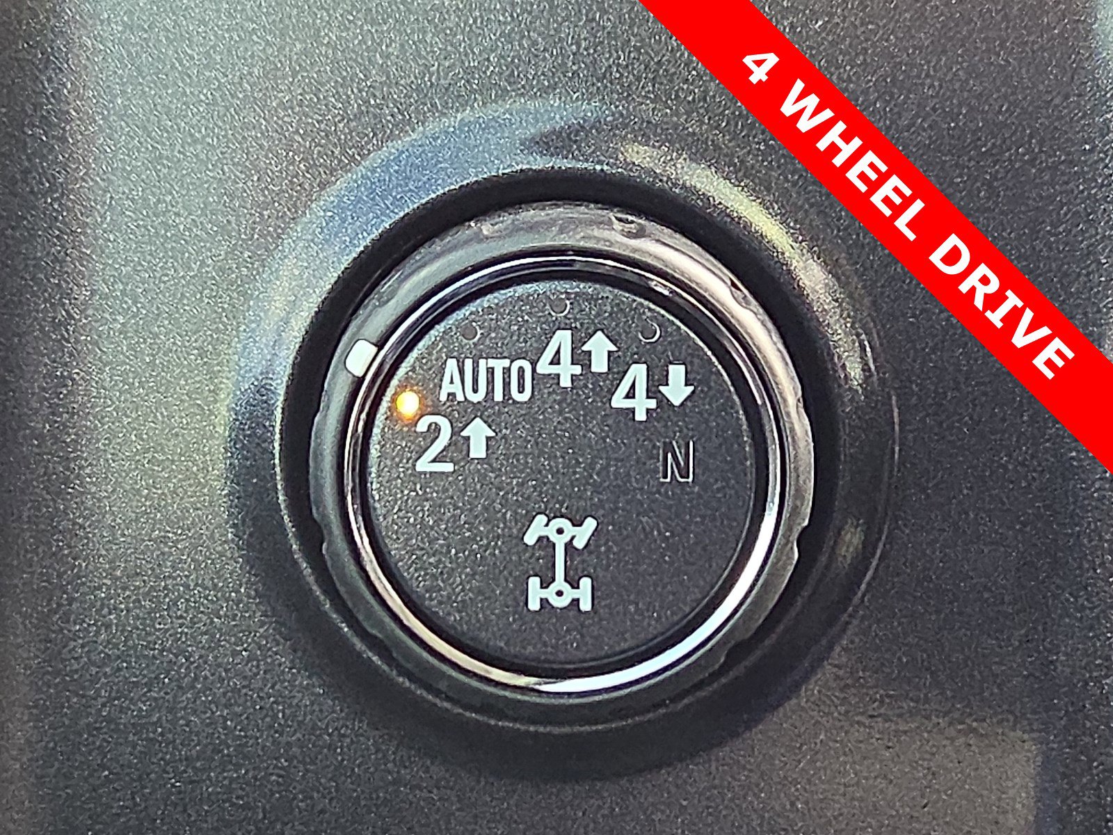 Used 2018 Chevrolet Silverado 1500 LT w/ Texas Edition image 19