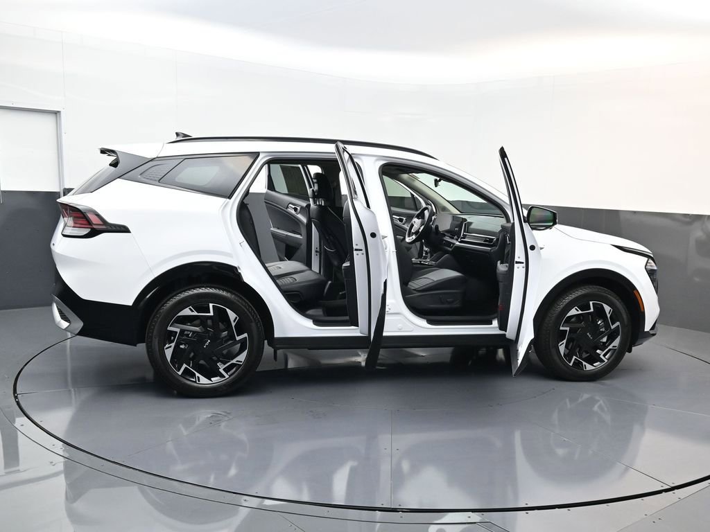 Used 2024 Kia Sportage SX image 29