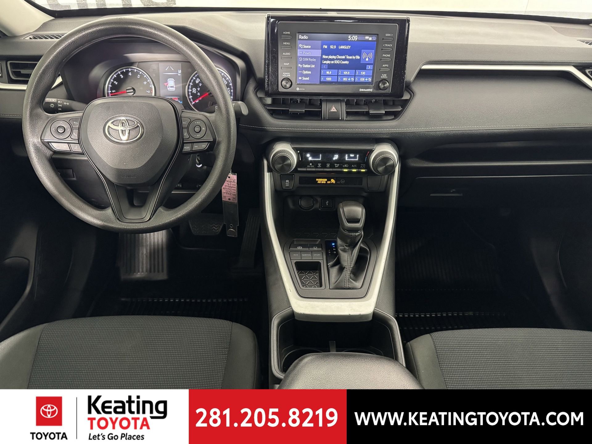 Used 2022 Toyota RAV4 LE image 21