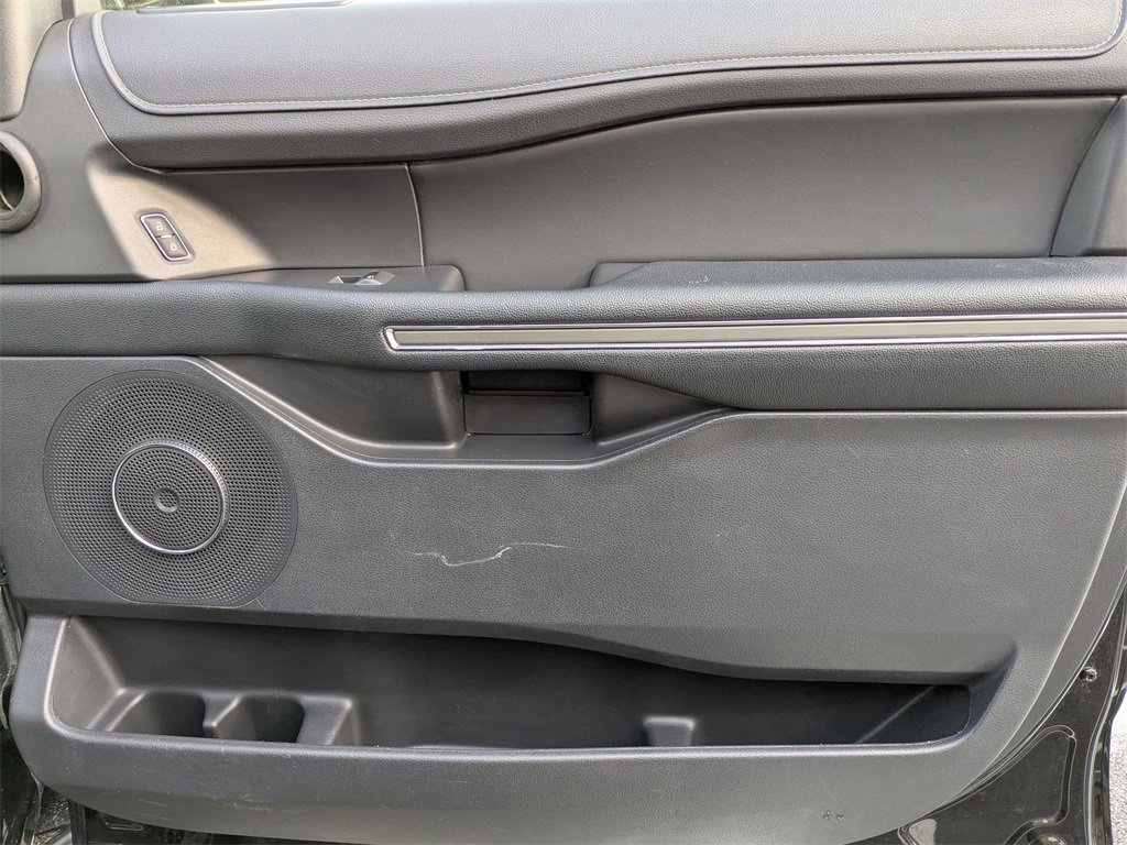Used 2024 Ford Expedition Max XLT image 38