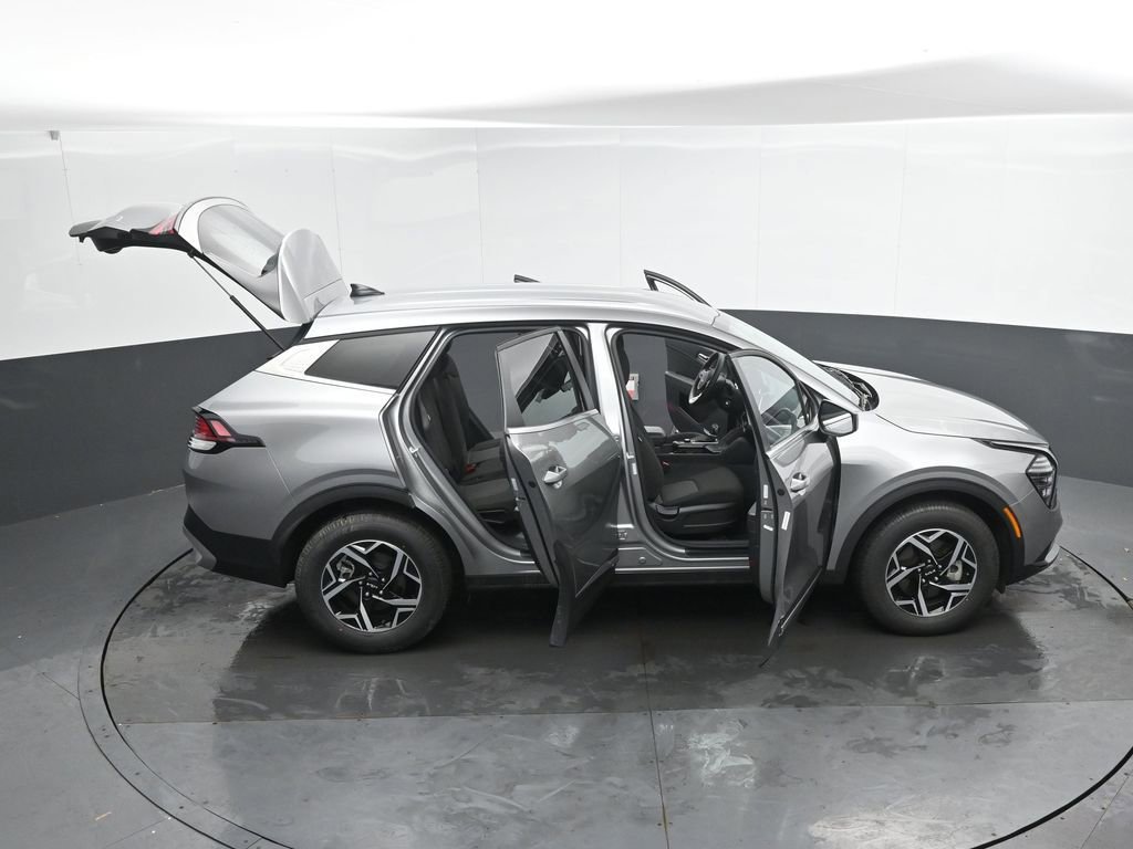 Used 2025 Kia Sportage LX image 53