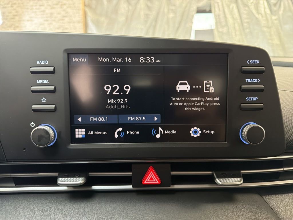 New 2026 Hyundai Elantra SE image 18