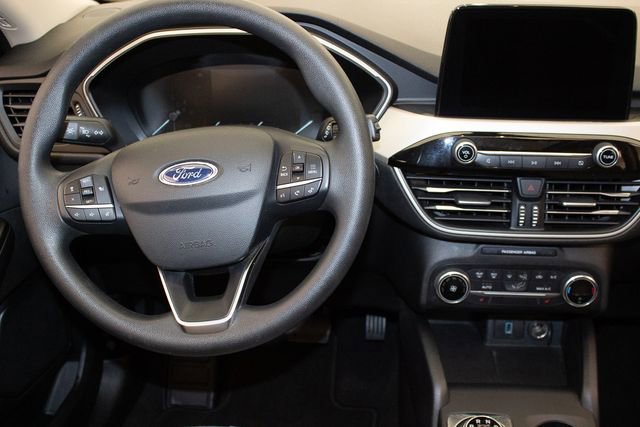 Used 2020 Ford Escape SE image 14