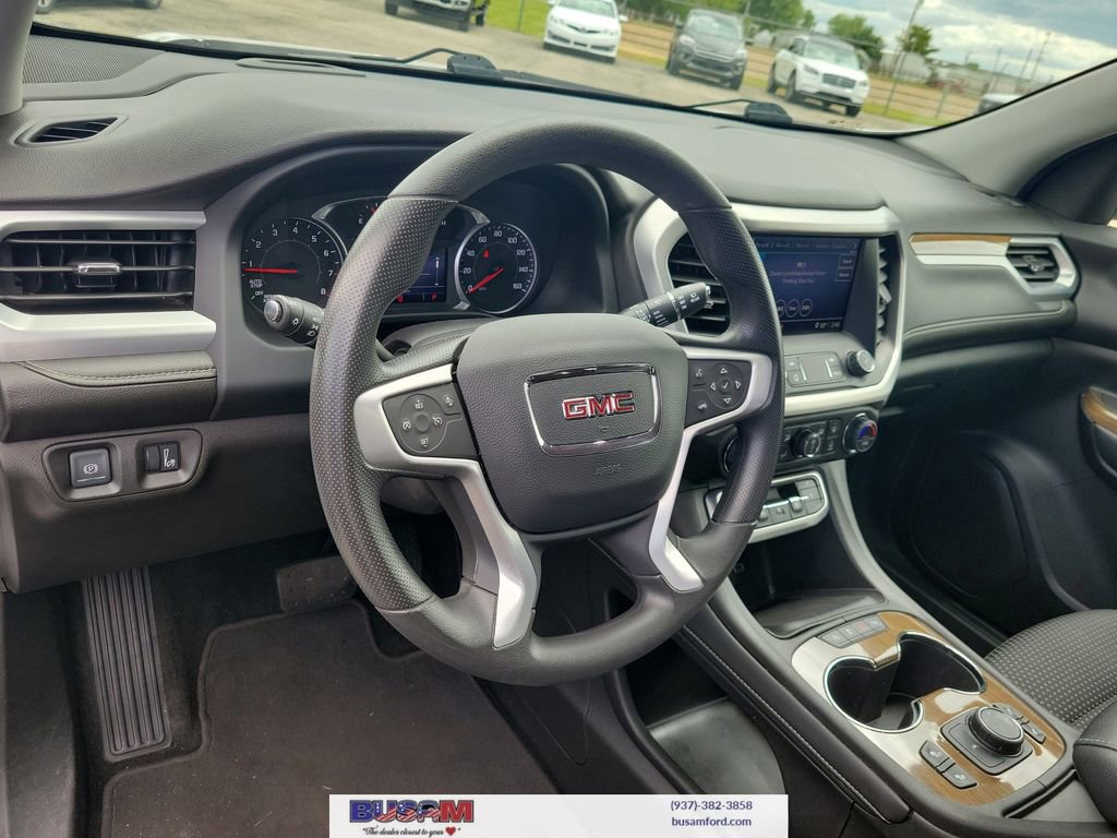 Used 2021 GMC Acadia SLE w/ Driver Convenience Package FWD image 17