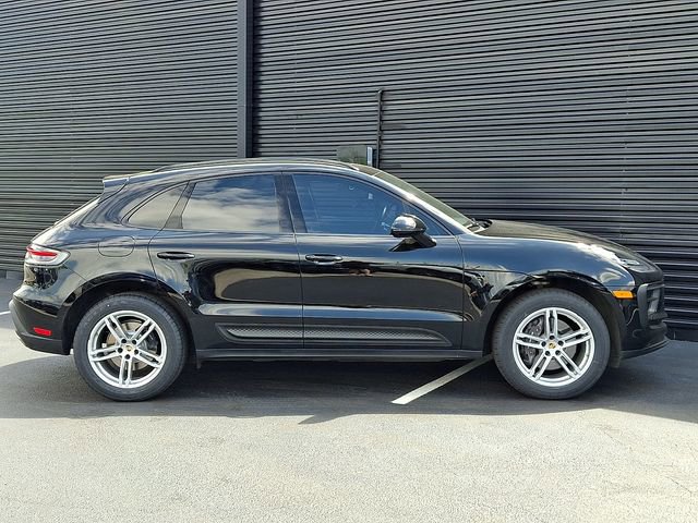 Certified 2023 Porsche Macan Turbo AWD/4WD image 8