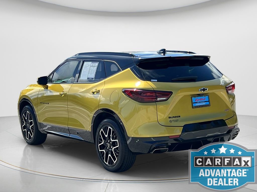 Used 2024 Chevrolet Blazer RS w/ Driver Confidence II Package FWD image 3