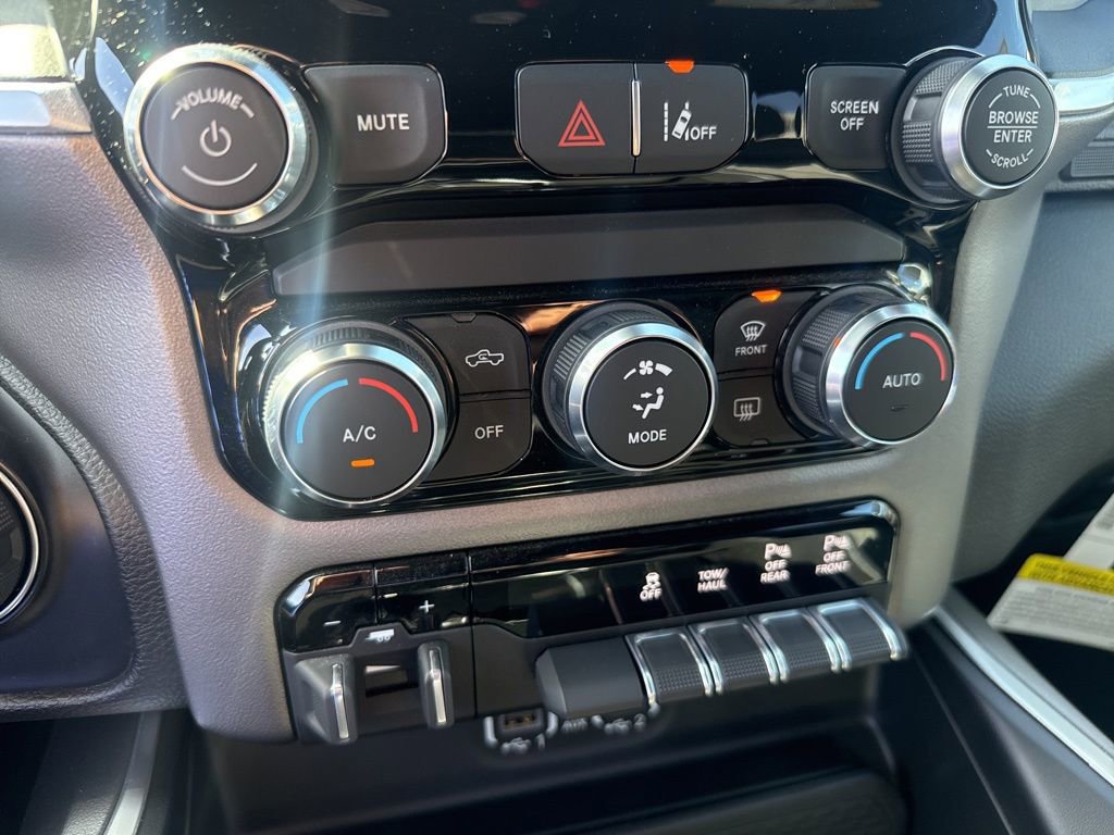 Certified 2022 RAM 1500 Big Horn image 22