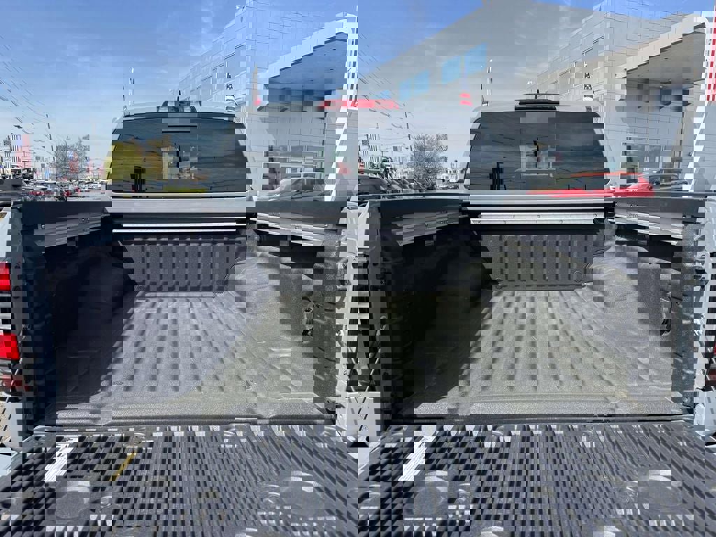 Used 2024 Nissan Frontier Pro-X w/ Pro Convenience Package image 10