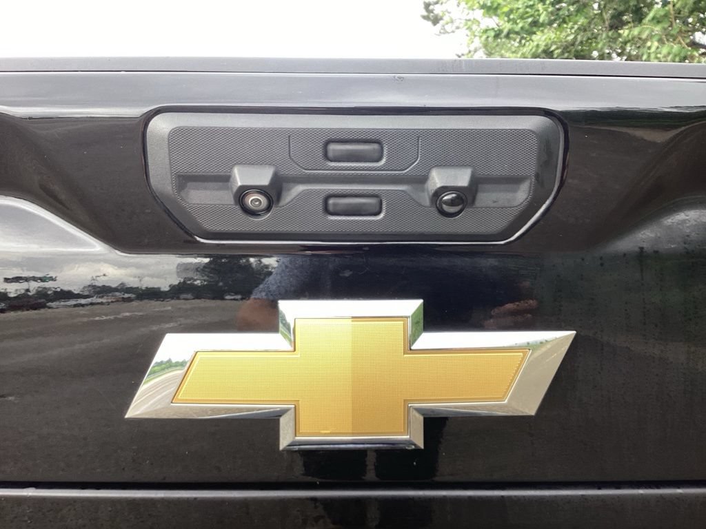 Used 2022 Chevrolet Silverado 2500 LTZ AWD/4WD image 23
