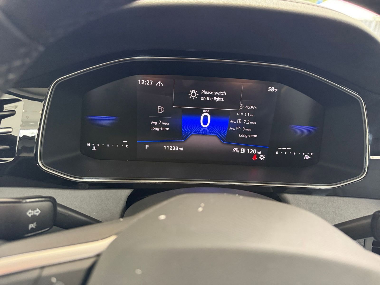 Used 2025 Volkswagen Jetta SE image 40