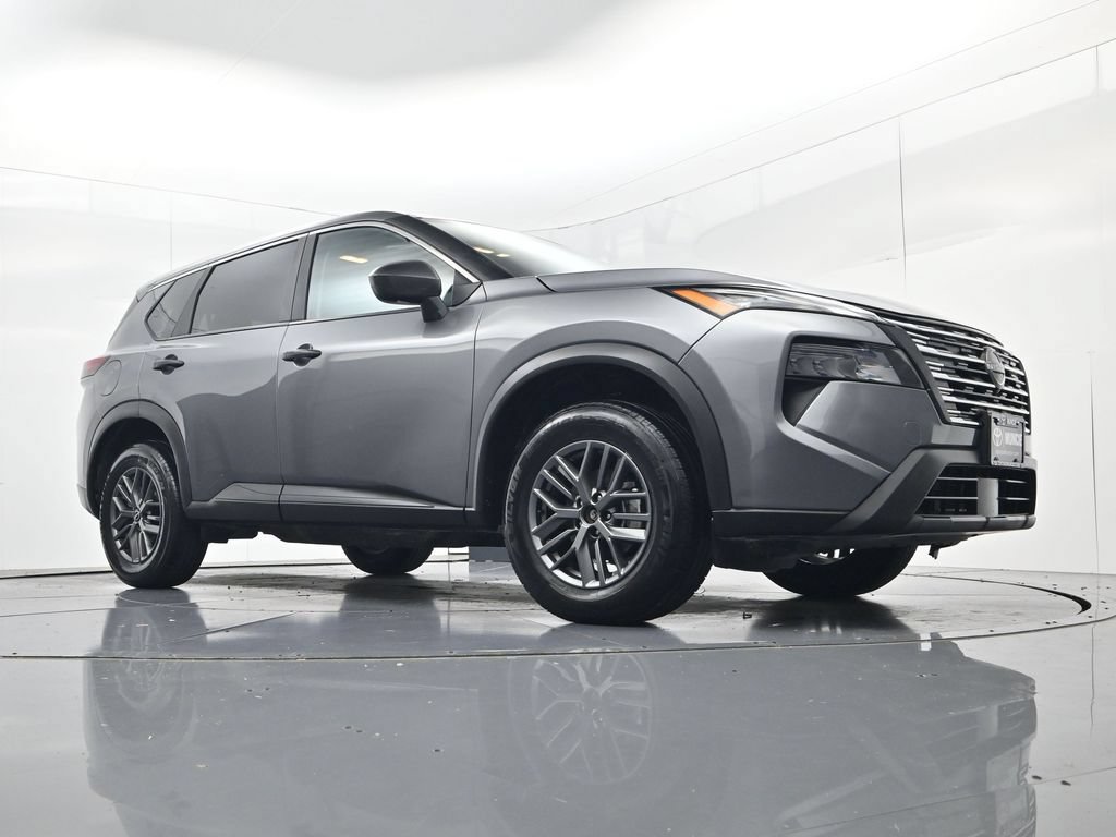 Used 2024 Nissan Rogue S FWD image 46
