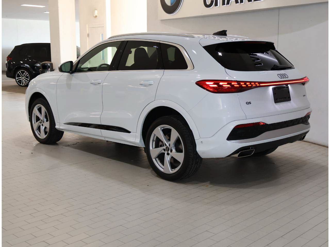 Used 2025 Audi Q5 Premium Plus AWD/4WD image 5