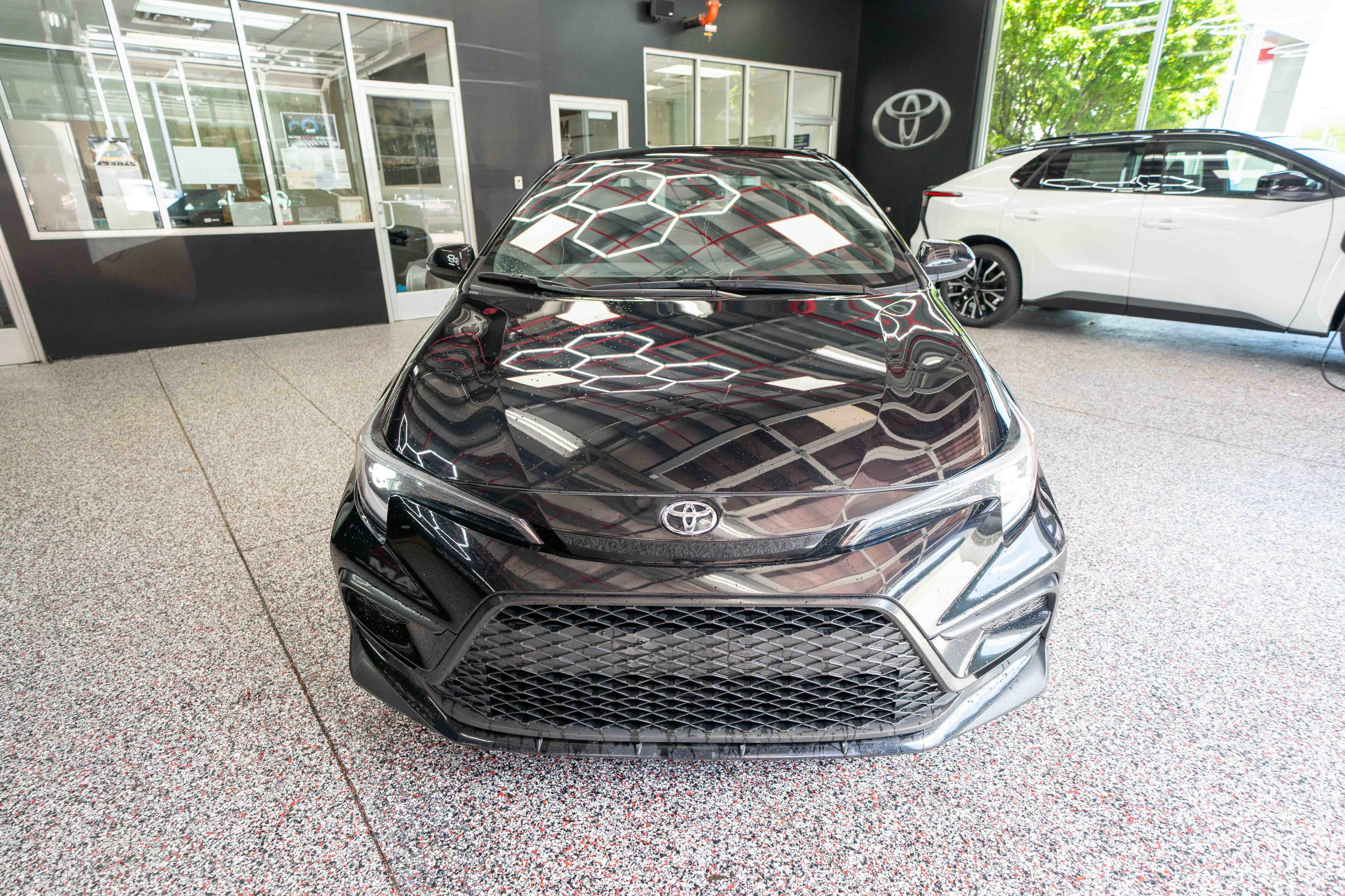 Used 2024 Toyota Corolla SE FWD image 6