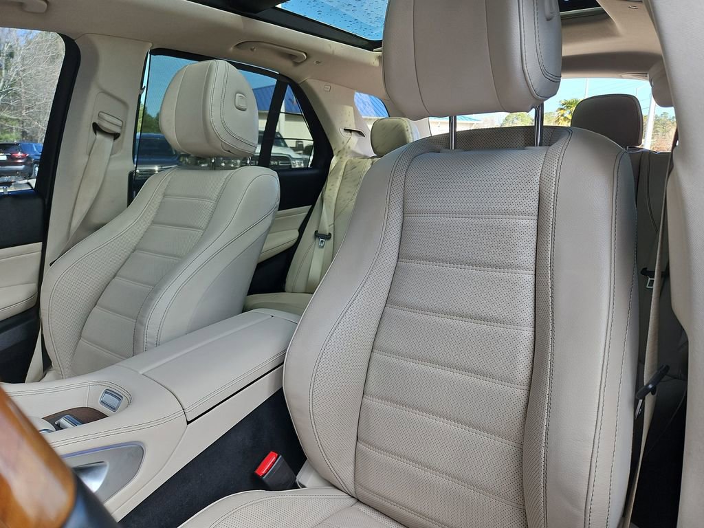 Used 2021 Mercedes-Benz GLE 580 4MATIC image 25