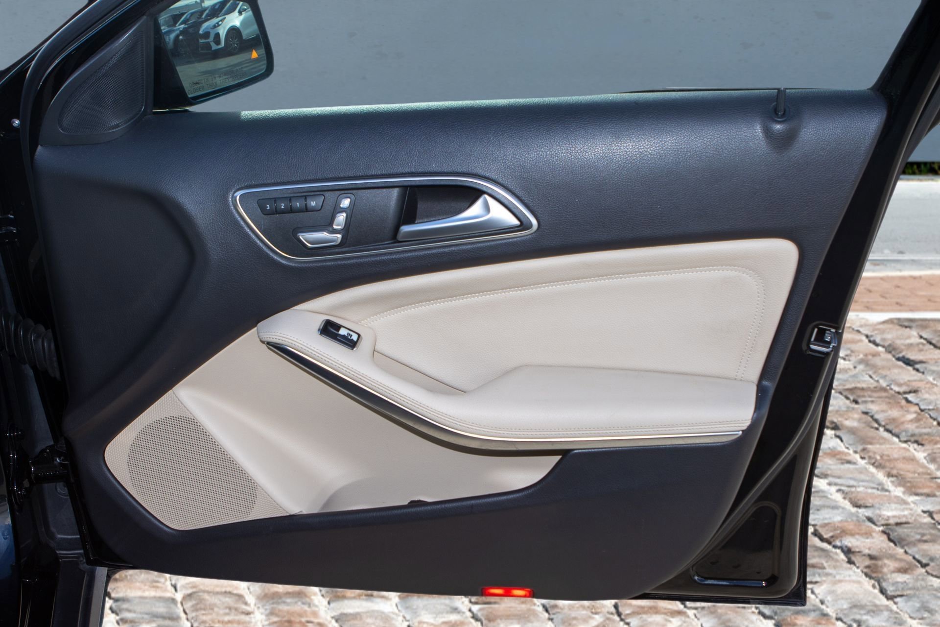 Used 2020 Mercedes-Benz GLA 250 GLA 250 w/ Multimedia Package image 14