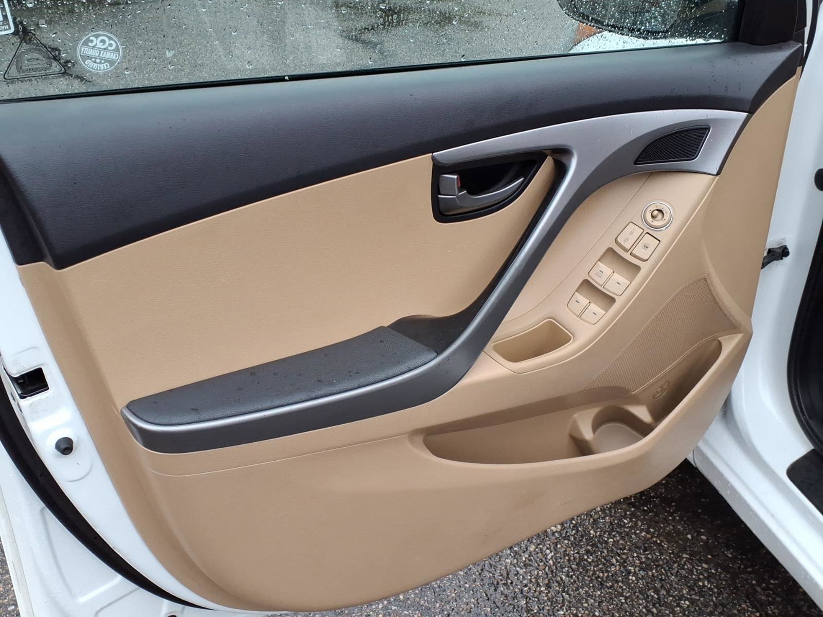 Used 2013 Hyundai Elantra GLS image 6