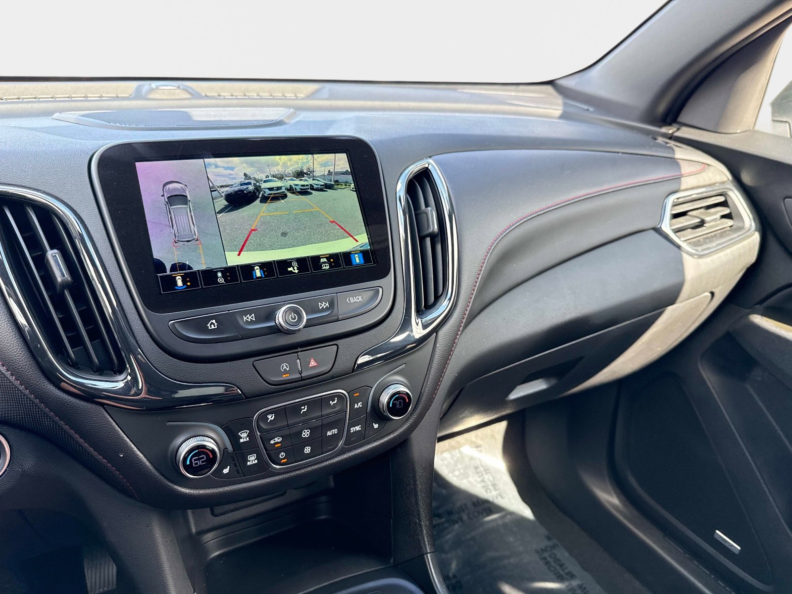 Used 2024 Chevrolet Equinox RS w/ RS Leather Package AWD/4WD image 26