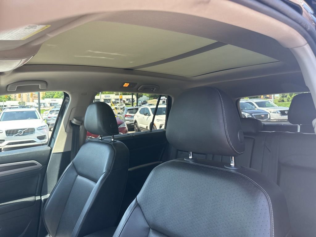 Used 2018 Volkswagen Atlas SEL FWD image 18