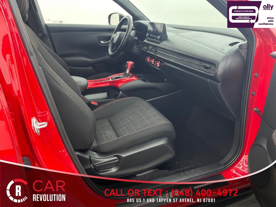 Used 2025 Honda HR-V Sport image 36