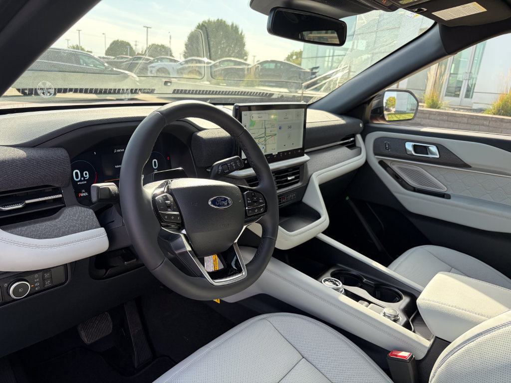 New 2027 Ford Explorer Platinum w/ LUX Leather Package AWD/4WD image 9