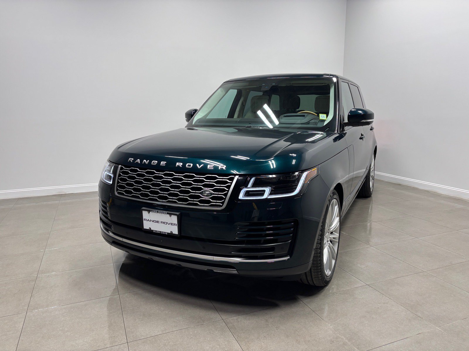 Used 2020 Land Rover Range Rover Long Wheelbase HSE AWD/4WD image 2
