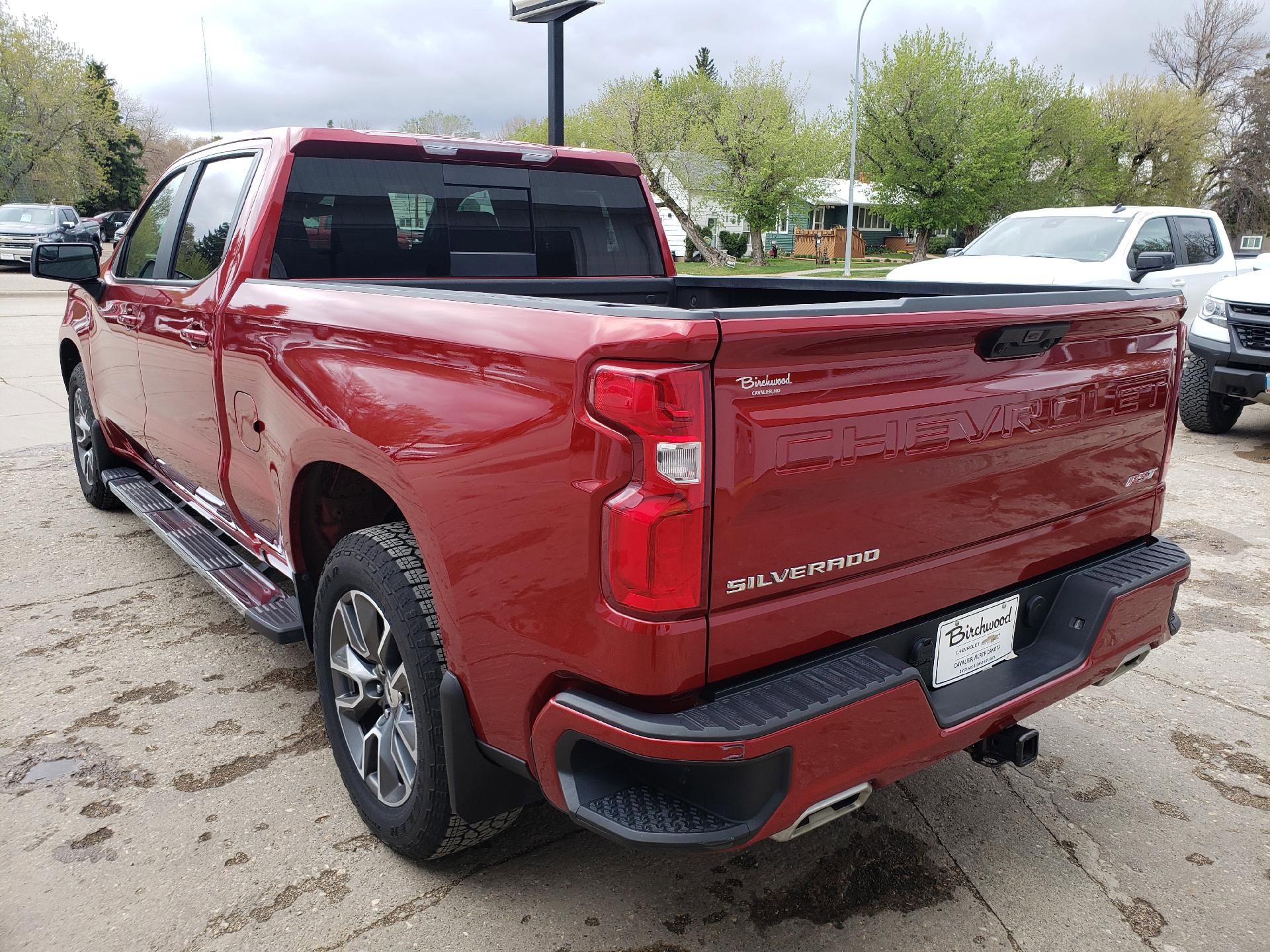 Used 2022 Chevrolet Silverado 1500 RST AWD/4WD image 3