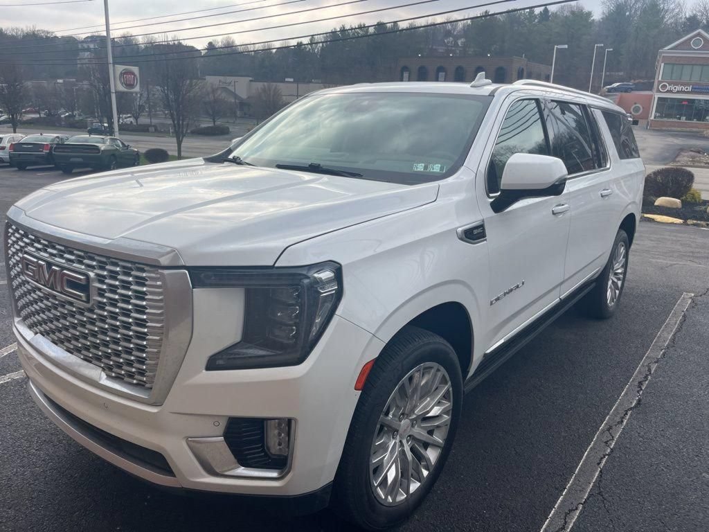Used 2024 GMC Yukon XL Denali AWD/4WD image 25