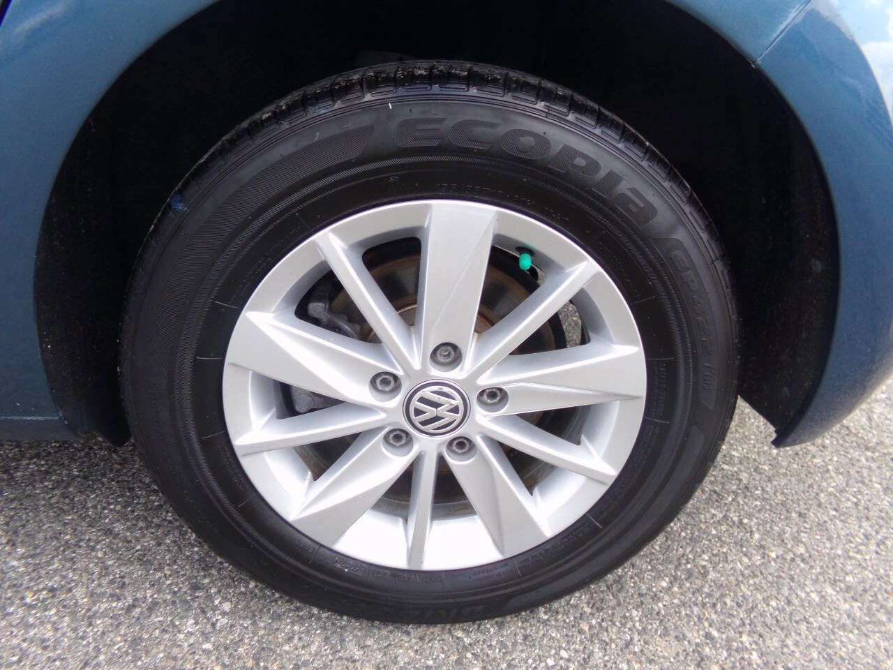 Used 2018 Volkswagen Golf S image 16