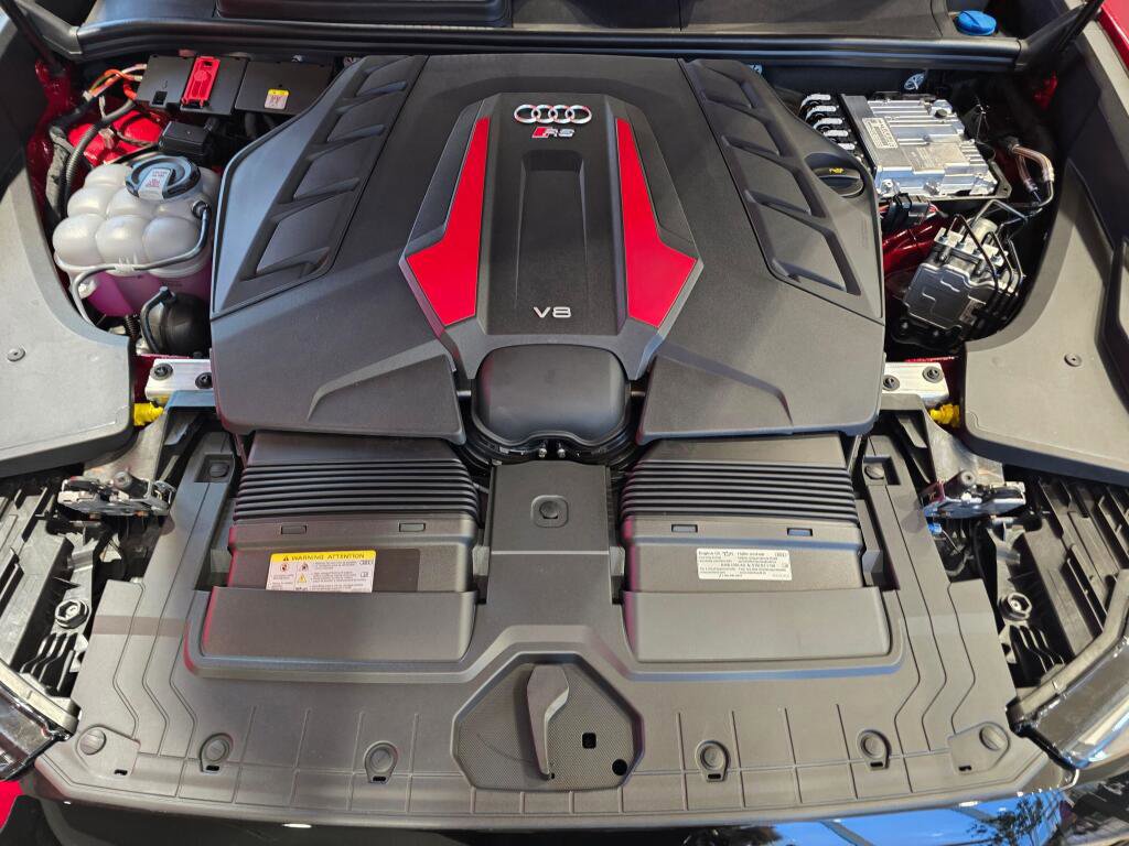 New 2026 Audi RS Q8 performance image 8