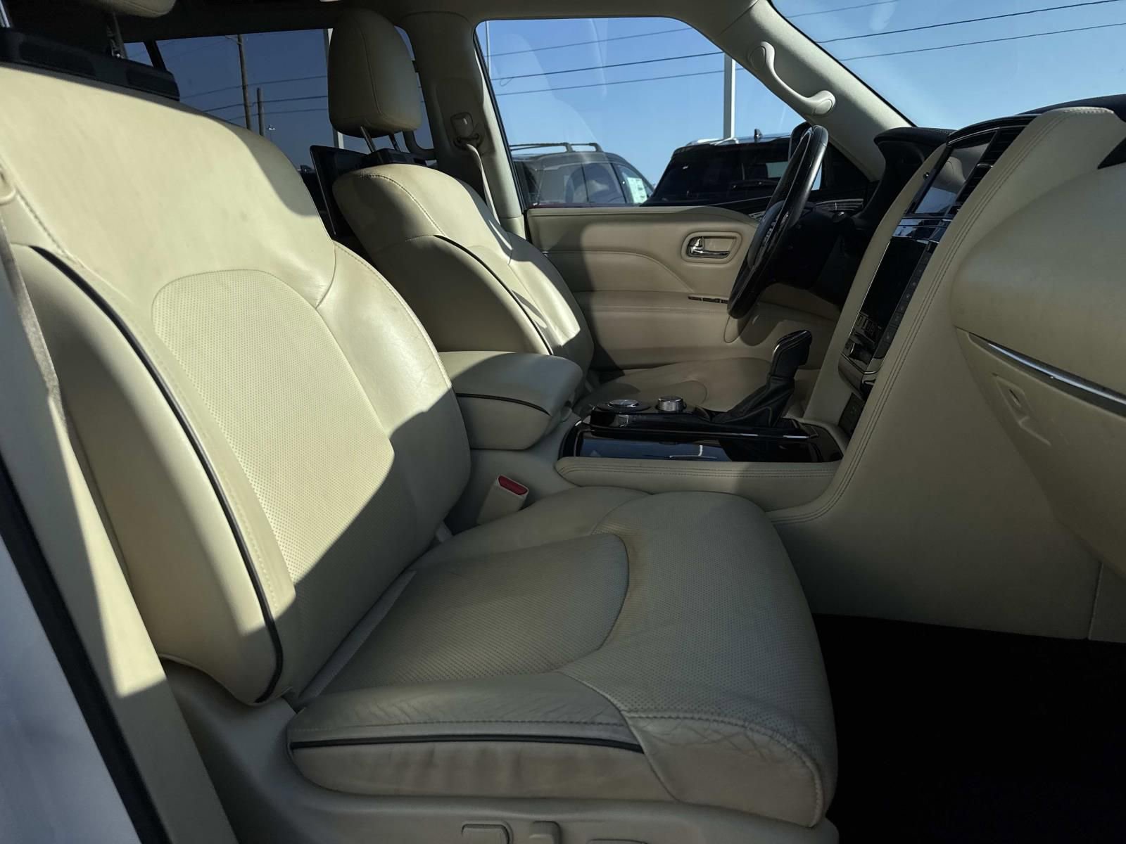 Used 2021 INFINITI QX80 Luxe w/ All-Season Package image 15