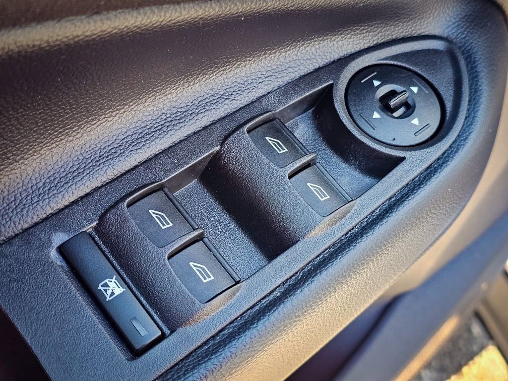 Used 2018 Ford Escape SE image 11