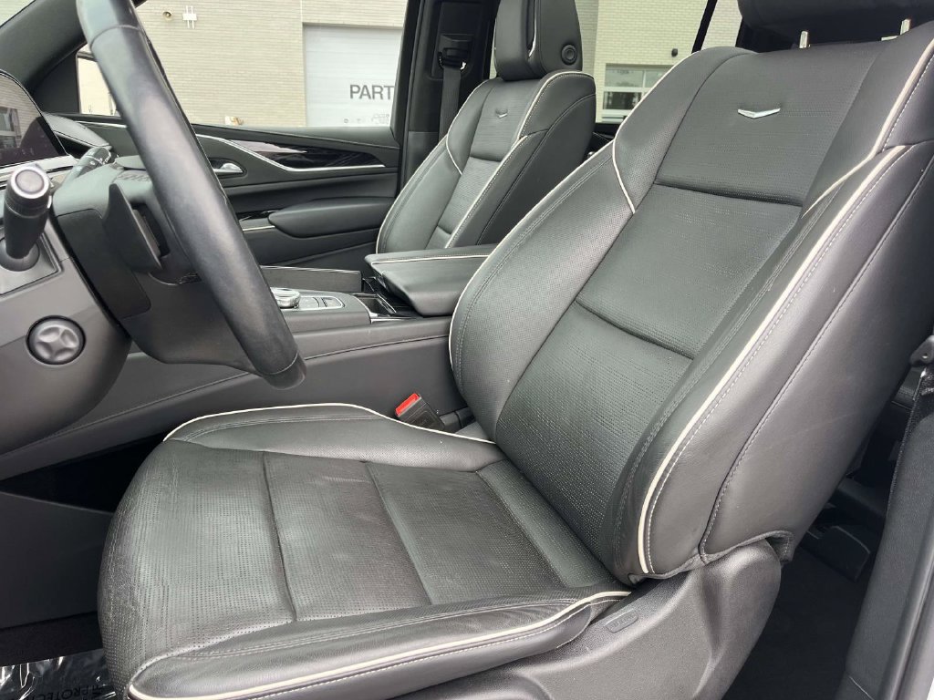 Used 2023 Cadillac Escalade ESV Sport w/ Touring Package AWD/4WD image 28