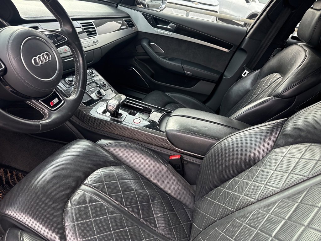 Used 2014 Audi S8 w/ Driver Assistance Package image 4