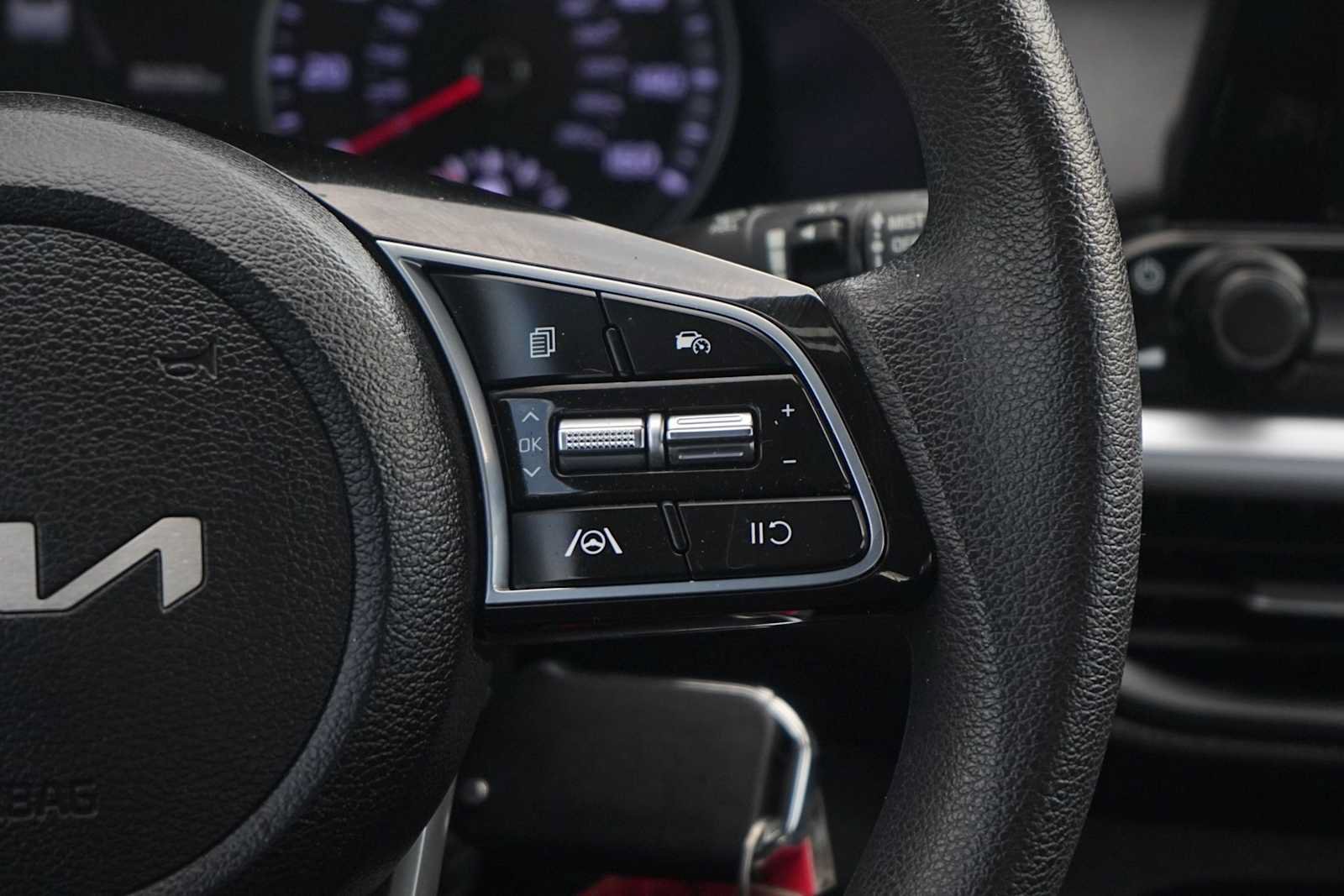 Used 2023 Kia Forte LXS FWD image 18