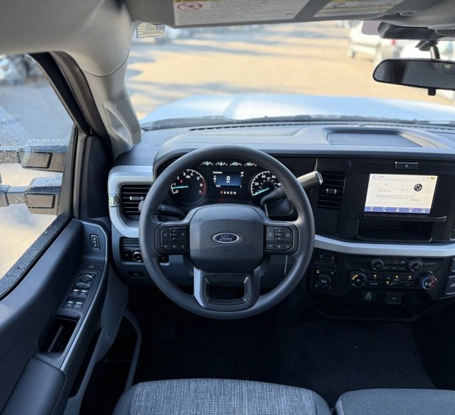 New 2026 Ford F350 XLT image 19