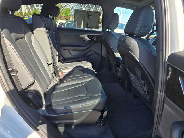 Used 2025 Audi Q7 2.0T Premium w/ Convenience Package image 13