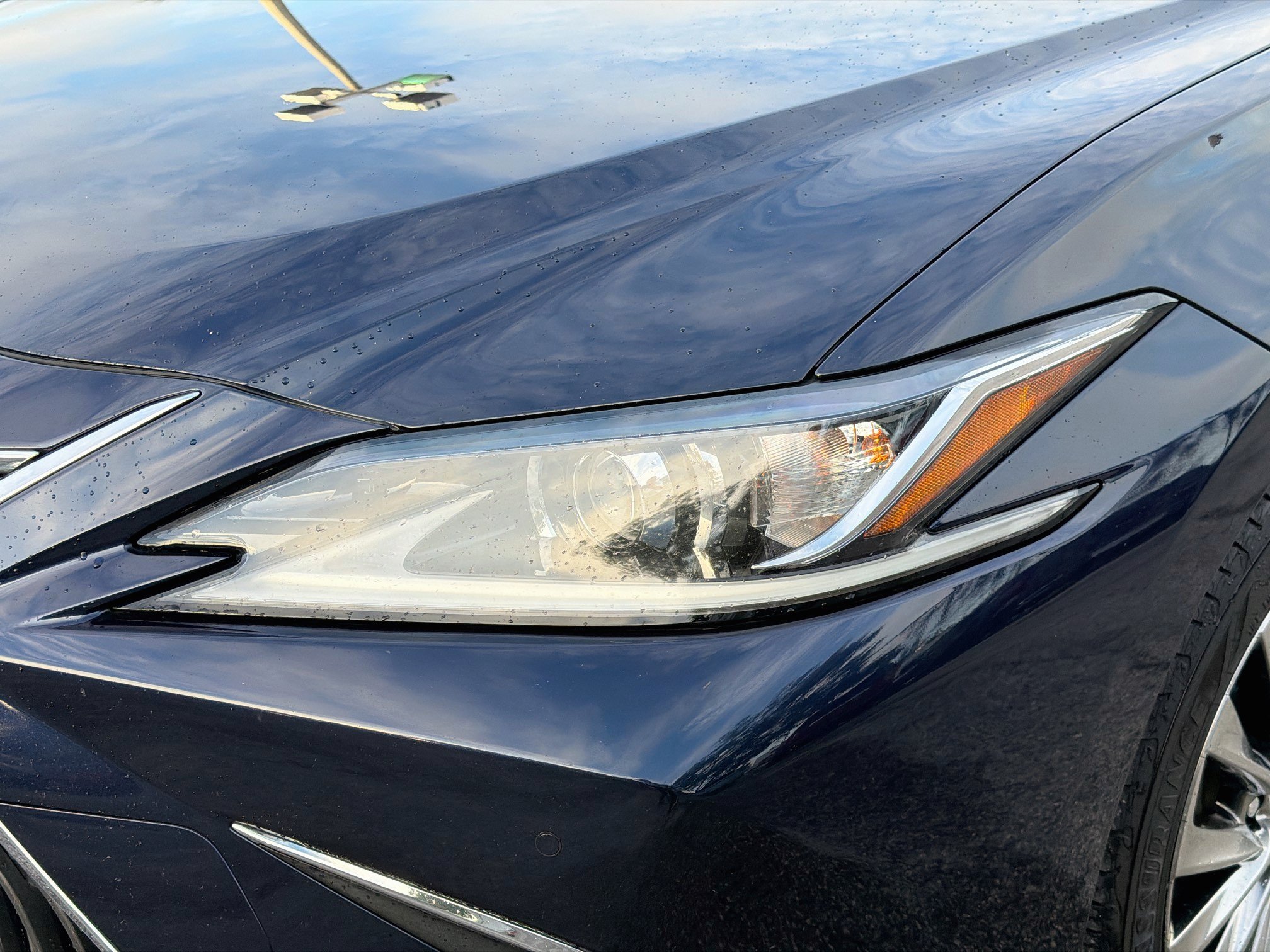 Used 2019 Lexus ES 300h FWD image 9