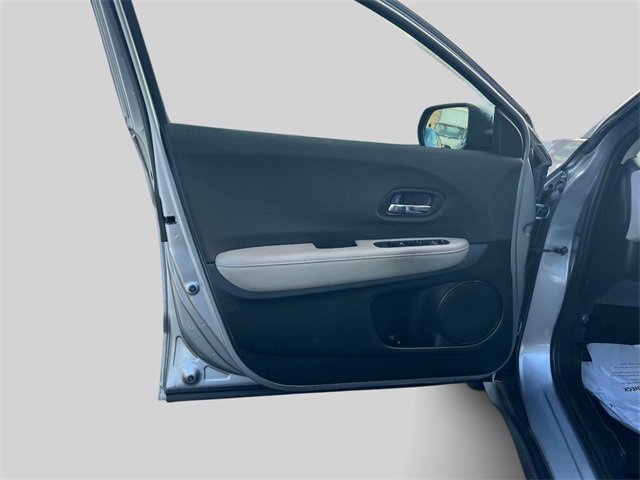 Used 2019 Honda HR-V LX image 18