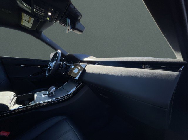 Used 2024 Land Rover Range Rover Evoque S image 22