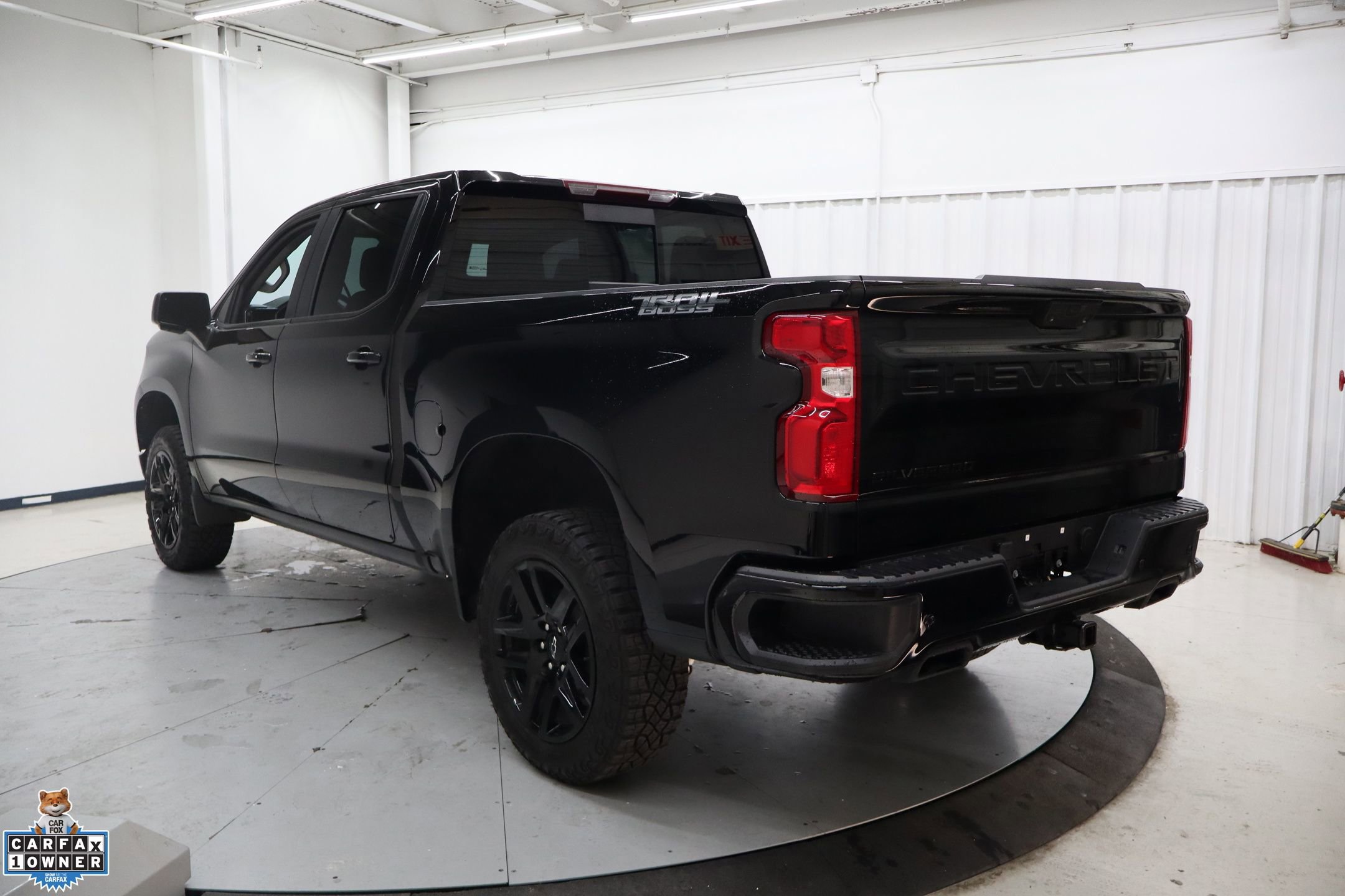 Used 2024 Chevrolet Silverado 1500 LT Trail Boss w/ LT Trail Boss Premium Package image 6