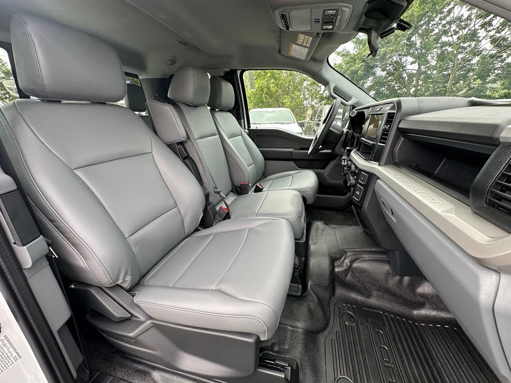 New 2026 Ford F550 4x4 Supercab Super Duty image 26