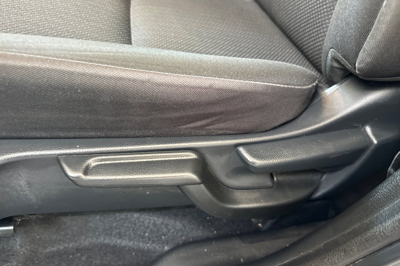 Used 2018 Honda HR-V EX image 14