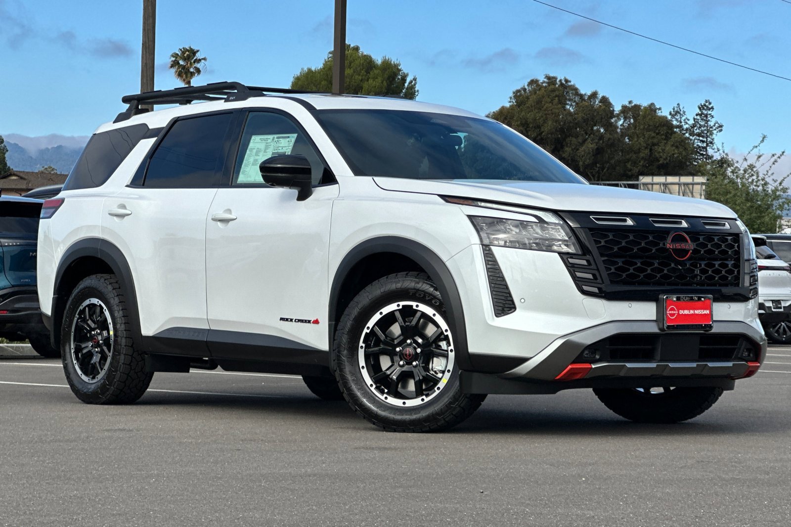 New 2026 Nissan Pathfinder Rock Creek w/ Rock Creek Premium Package