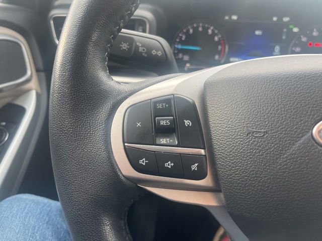 Used 2022 Ford Explorer XLT w/ Equipment Group 202A image 31