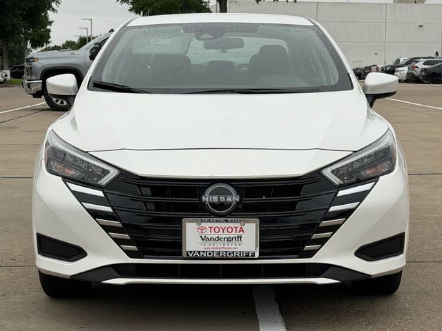 Used 2025 Nissan Versa SV FWD image 14