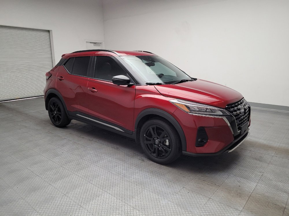 Used 2024 Nissan Kicks SR w/ SR Premium Package FWD image 11
