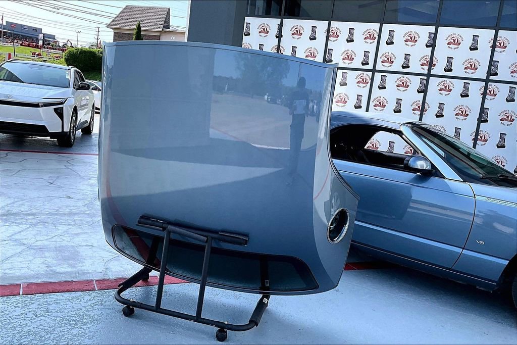 Used 2005 Ford Thunderbird 50th Anniversary image 28