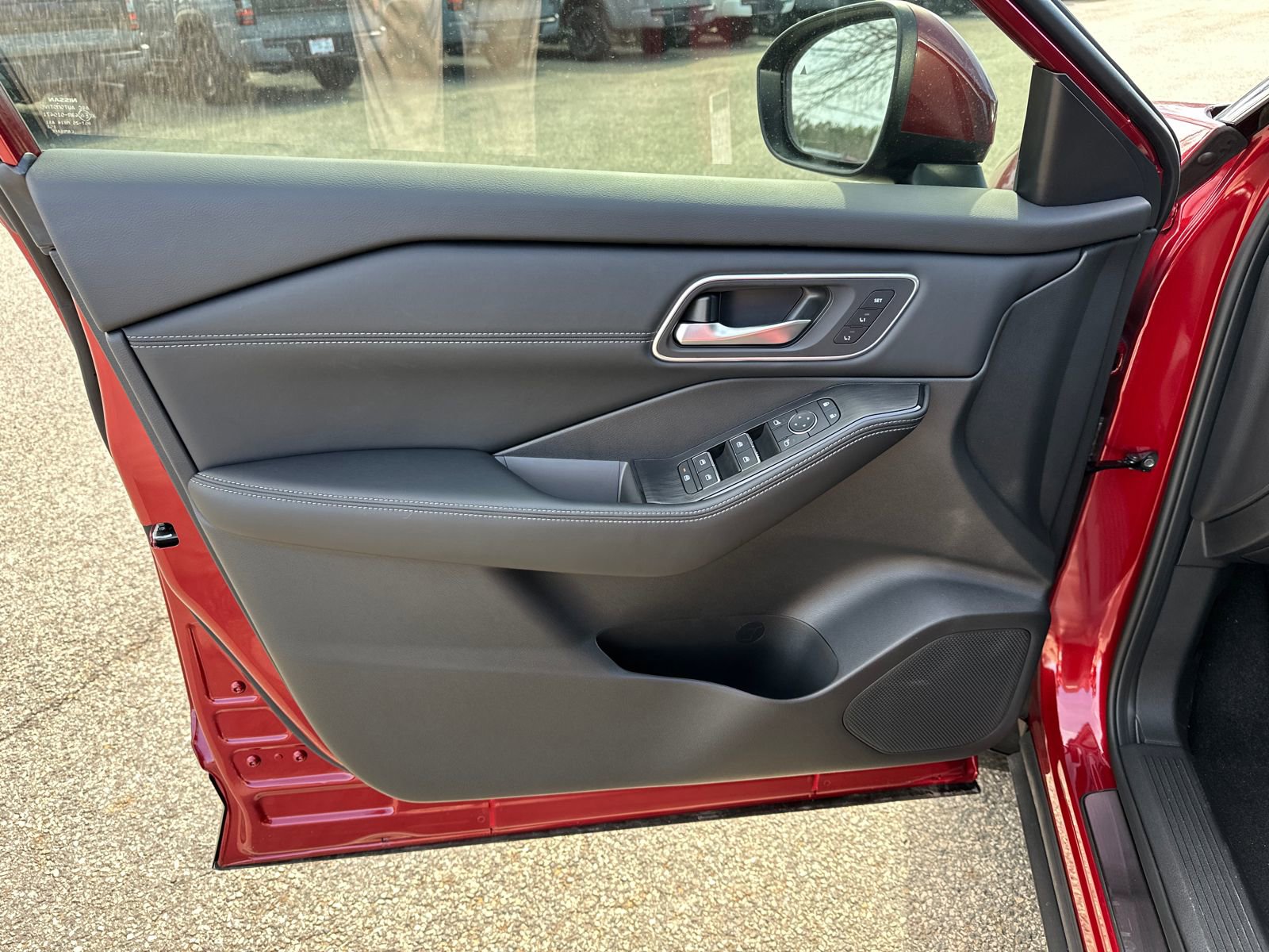 New 2026 Nissan Rogue Platinum w/ Tech Package image 10